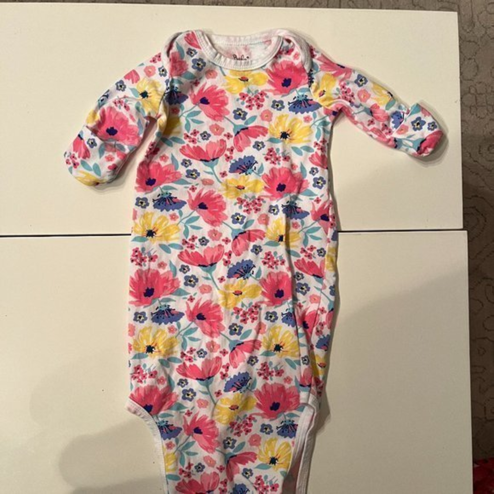 Baby Essentials‎ Floral Knot Gown (3 months)